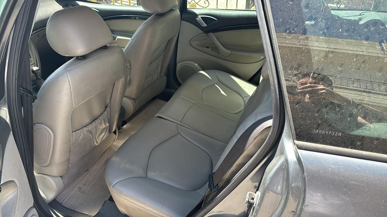 Citroen C5 2.0 HDi SW Elegance