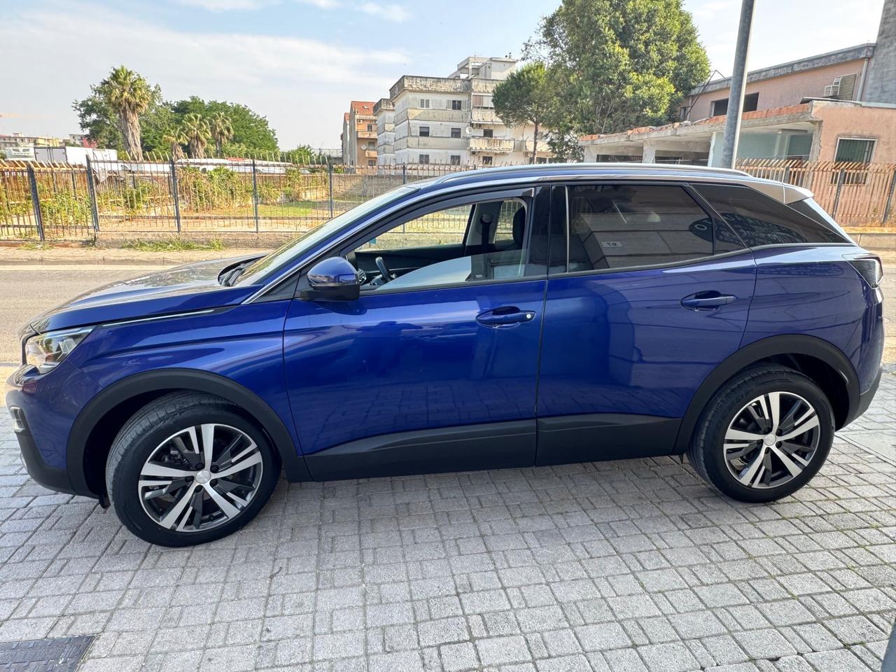 Peugeot 3008 BlueHDi 130 S&S EAT8 Business