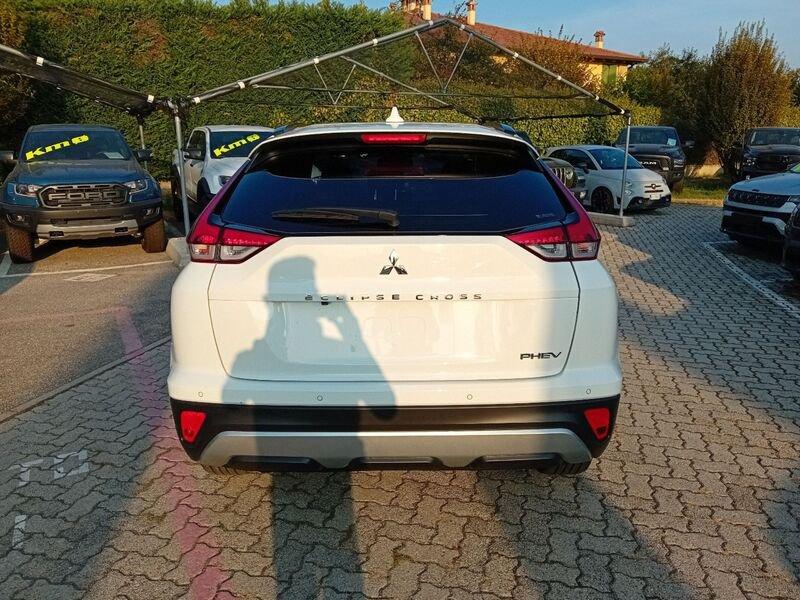 Mitsubishi Eclipse Cross 2.4 MIVEC 4WD PHEV Instyle SDA Pack 0