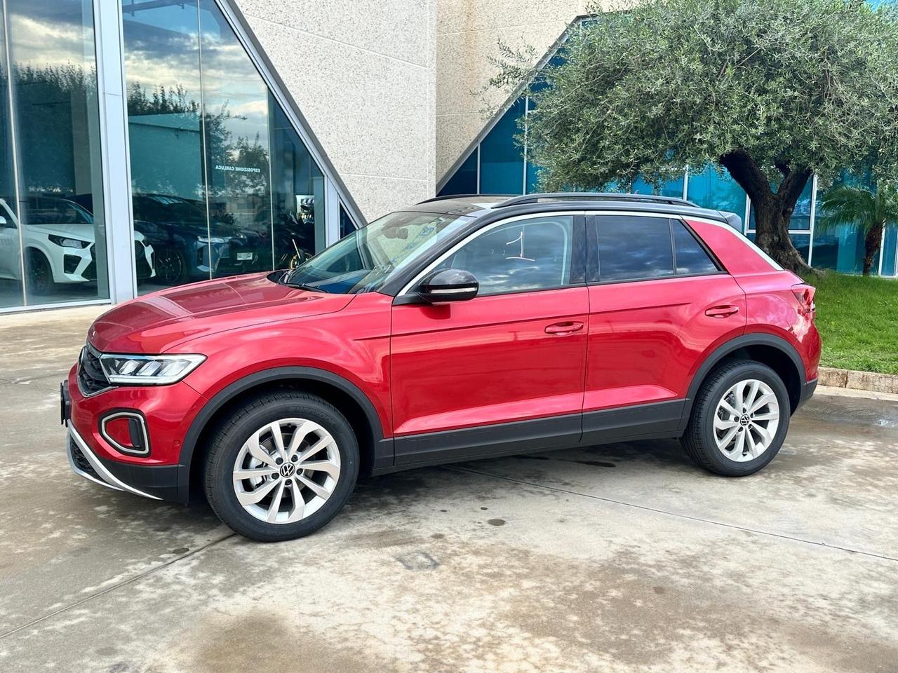 Volkswagen T-Roc 1.0 tsi 115cv possibilità noleggio no scoring