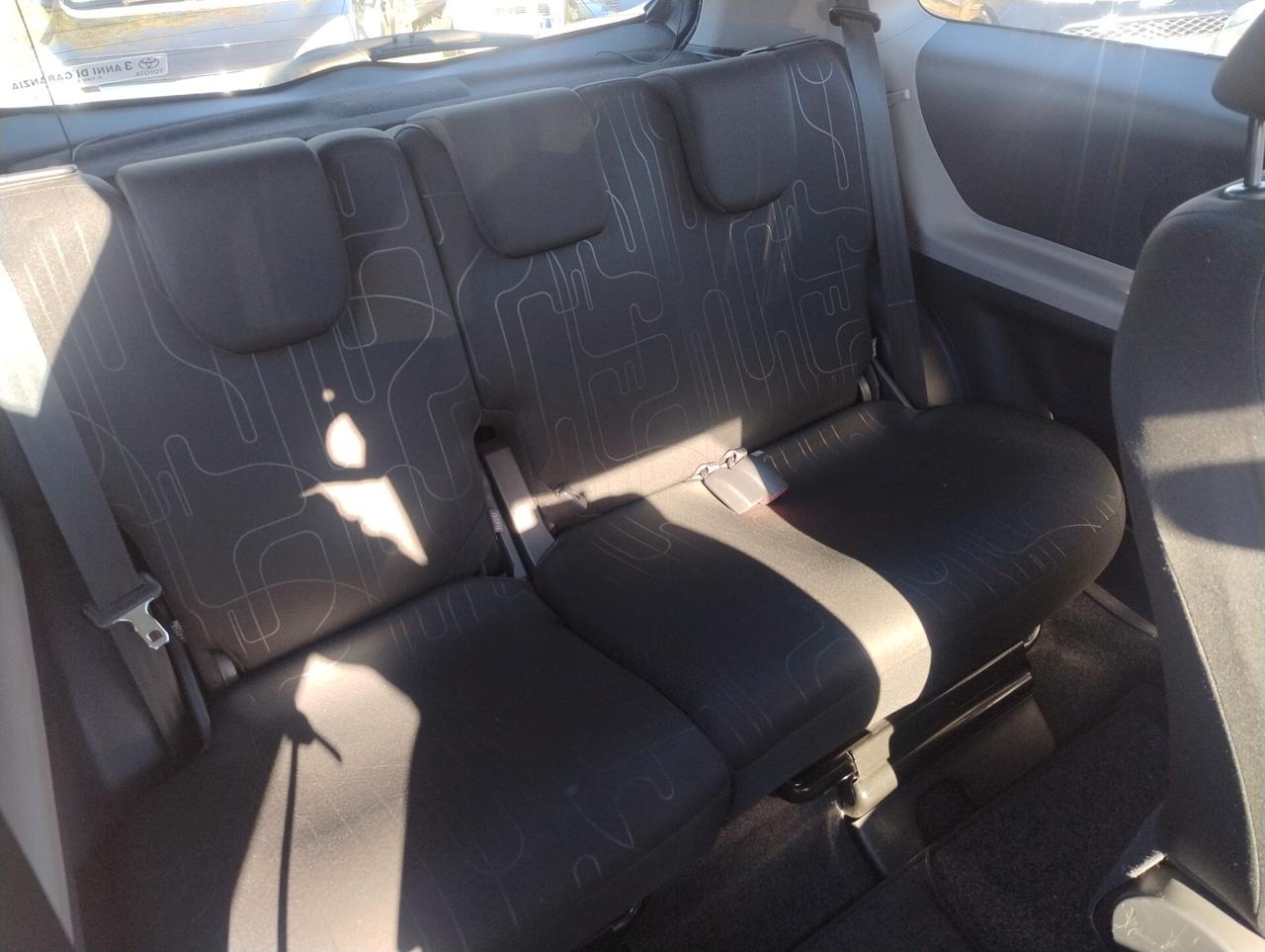 Toyota Yaris 1.0 3 porte Sol