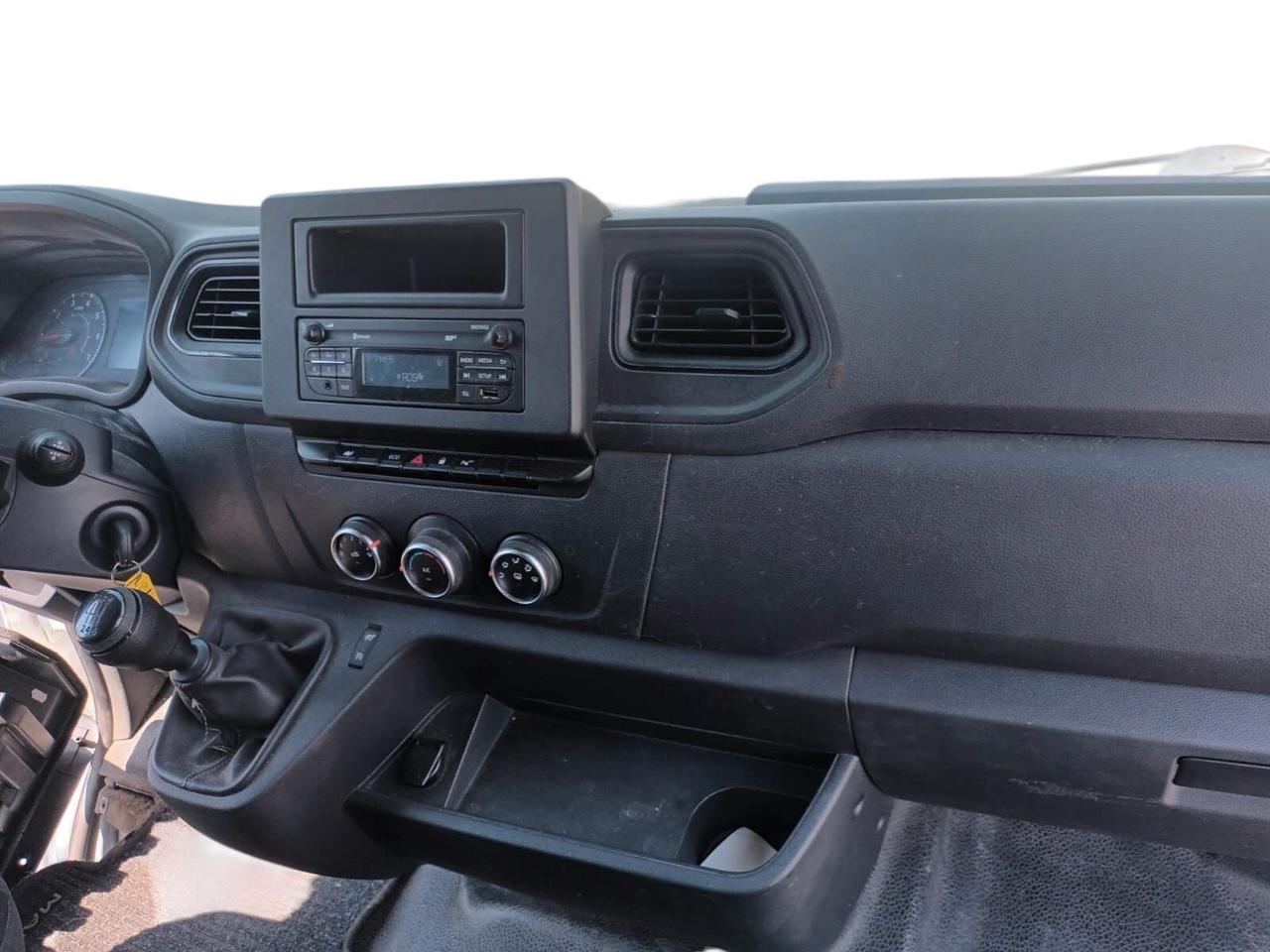 Renault Master T35 2.3 dci 135cv L3H2 Ice