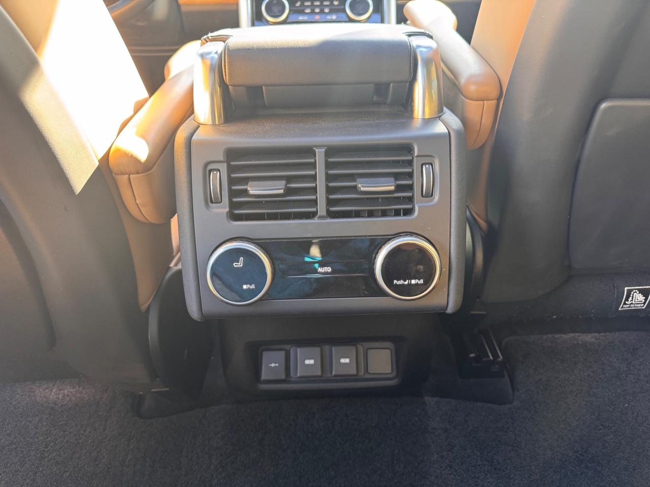 Land Rover Discovery 3.0D I6 300 CV AWD Auto Metropolitan Edition