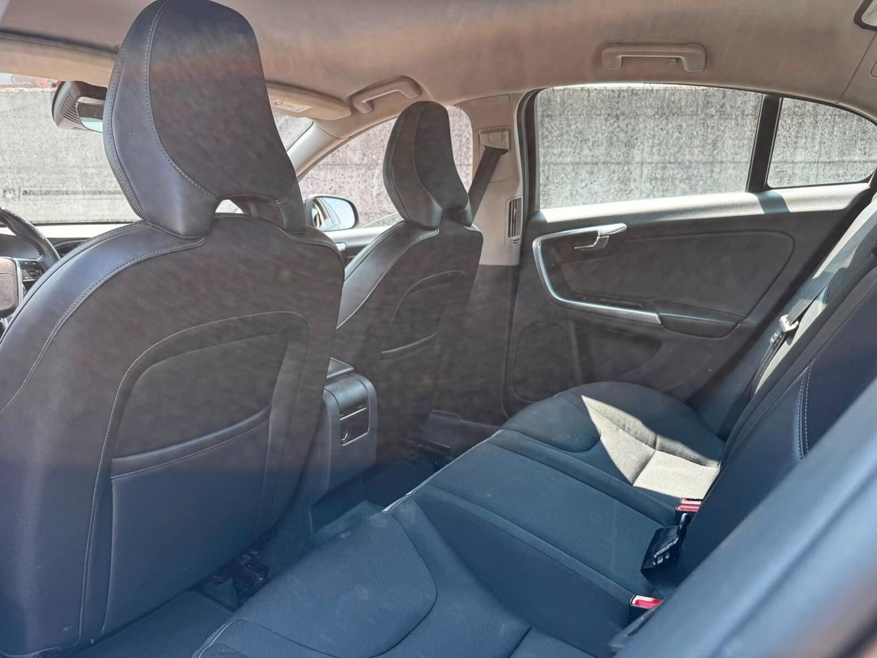 Volvo S60 D4 Geartronic Summum – Euro 6 – 180.000 km