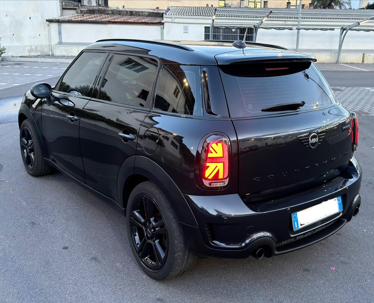 MINI COUNTRYMAN 2.0 SD 143CV FULL DA VETRINA