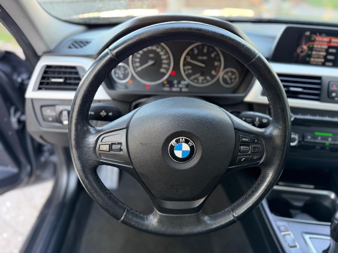 Bmw 320d Touring Business Advantage automatica