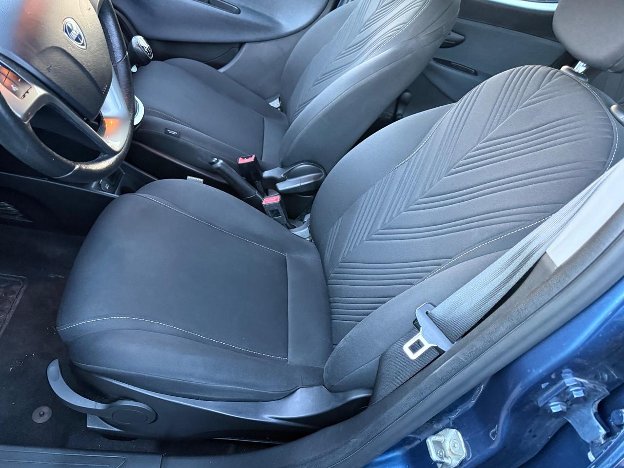 Lancia Ypsilon 1.0 69 Cv 5 porte S&S Hybrid Gold