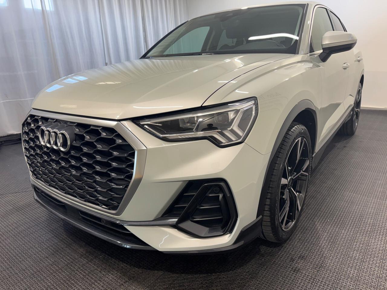 Audi Q3 Sportback 35 TDI S tronic Business Plus
