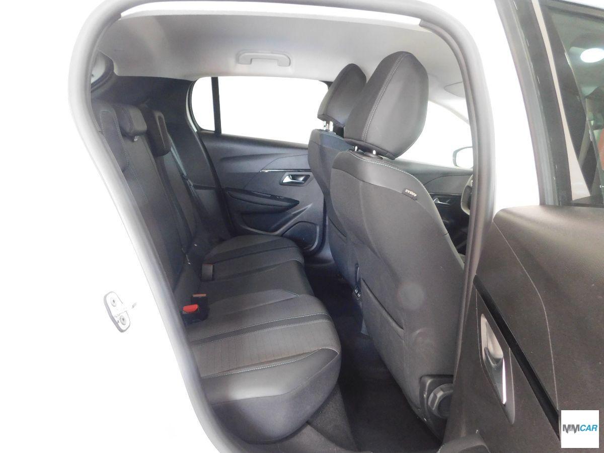 PEUGEOT - 208 - BlueHDi 100 S&S 5p. Allure Navi Pack