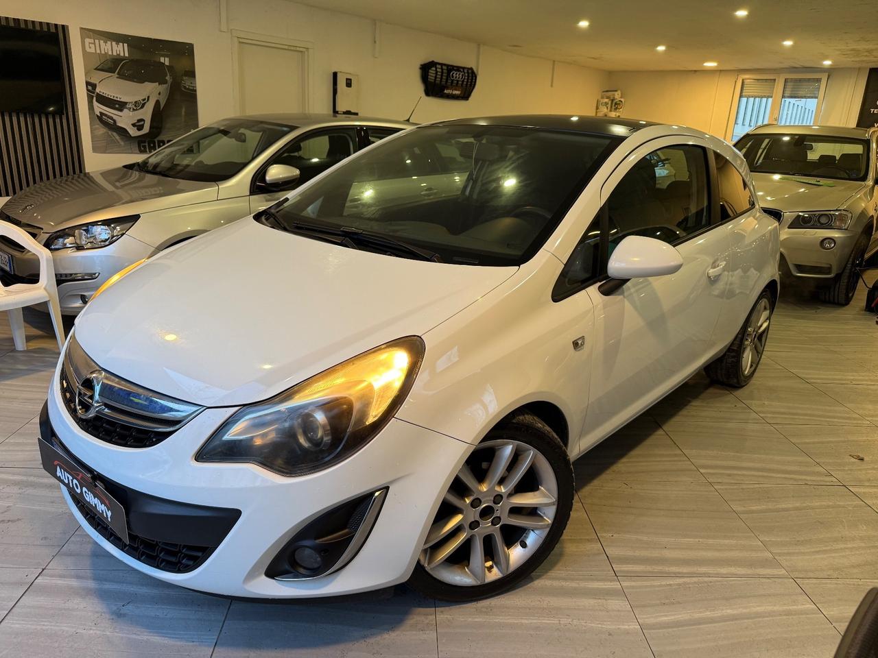 Opel Corsa 1.2 METANO BENZINA 2012