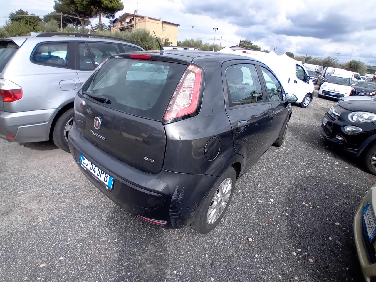 Fiat Punto Evo 1.4 5 porte GPL NEOPATENTATI