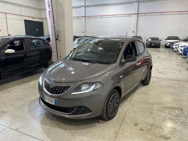 Lancia Ypsilon 1.0 firefly hybrid 69cv Gold Plus