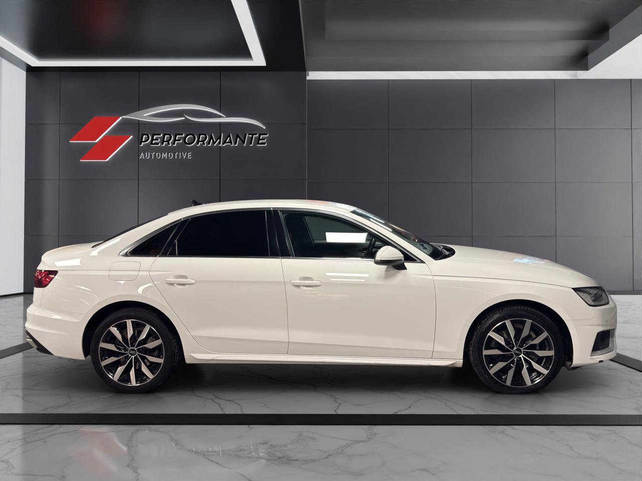 Audi A4 Berlina A4 30 2.0 tdi mhev Business Advanced 136cv s-tronic