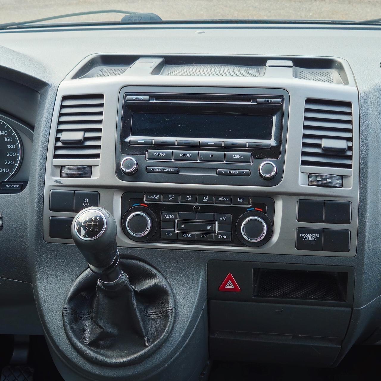 Volkswagen Multivan CARAVELLE 2.0 TDI 140CV Comfortline 9 POSTI