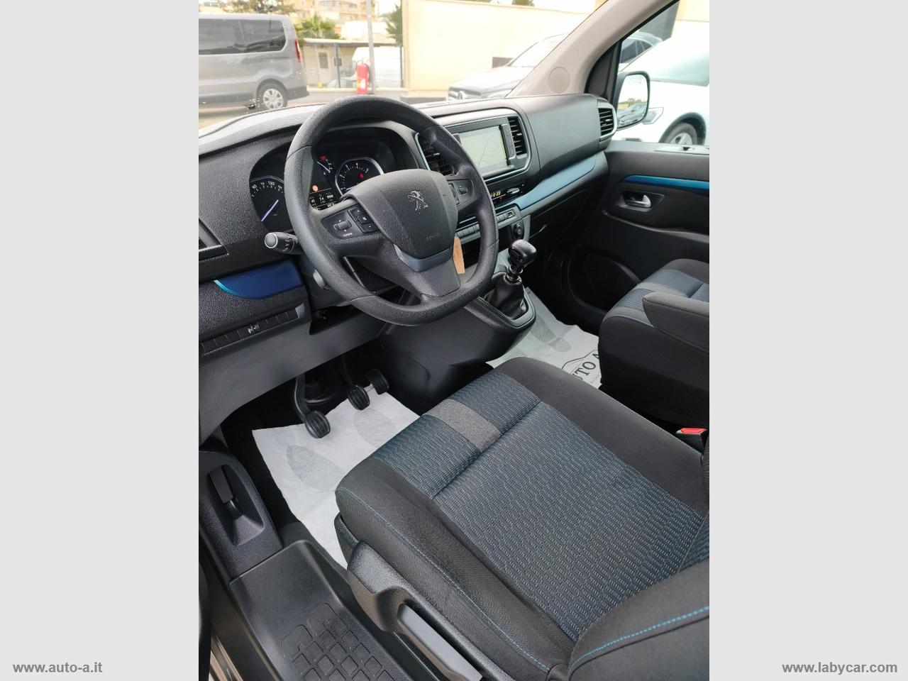 PEUGEOT Traveller BlueHDi 115 S&S Compact Allure