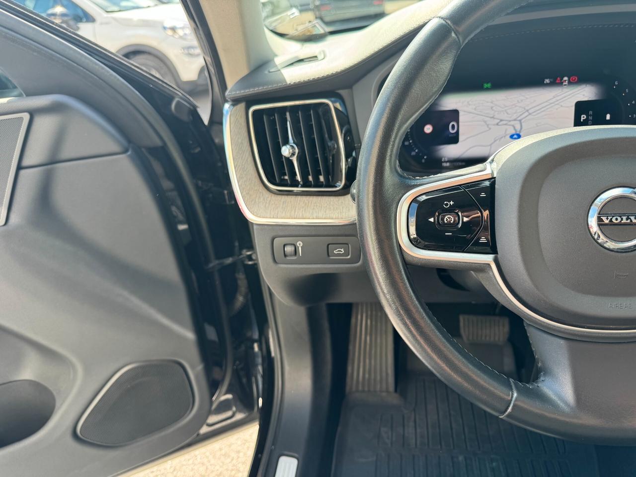 Volvo XC 60 XC60 B4 (d) AWD automatico Inscription N1