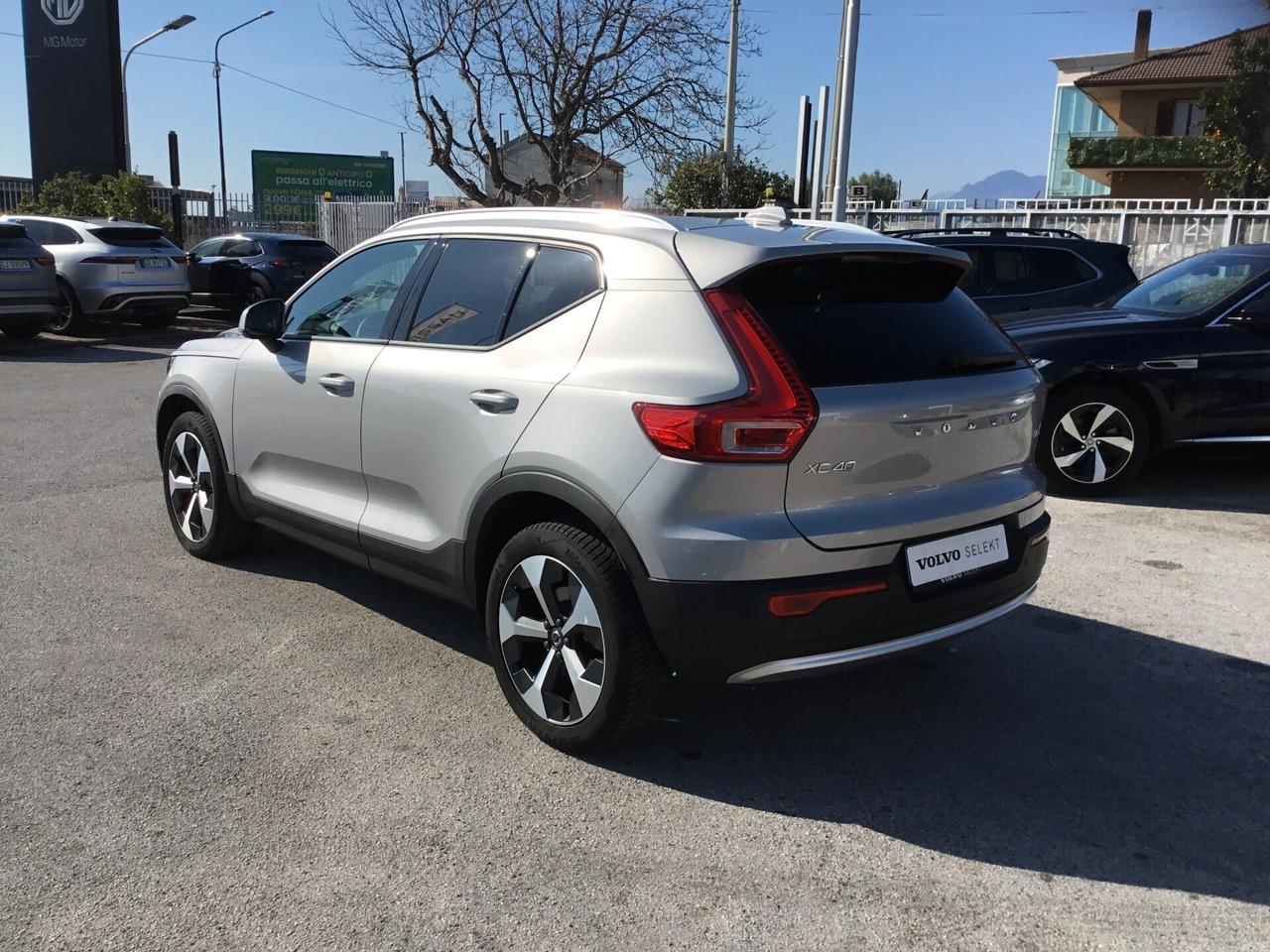 Volvo XC40 B3 Core Cambio Automatico