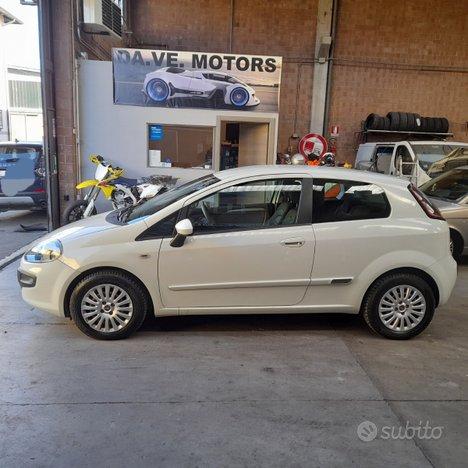 Fiat Punto Evo 1.3 Mjt 95 CV DPF 3 porte S&S Dualogic Dynamic