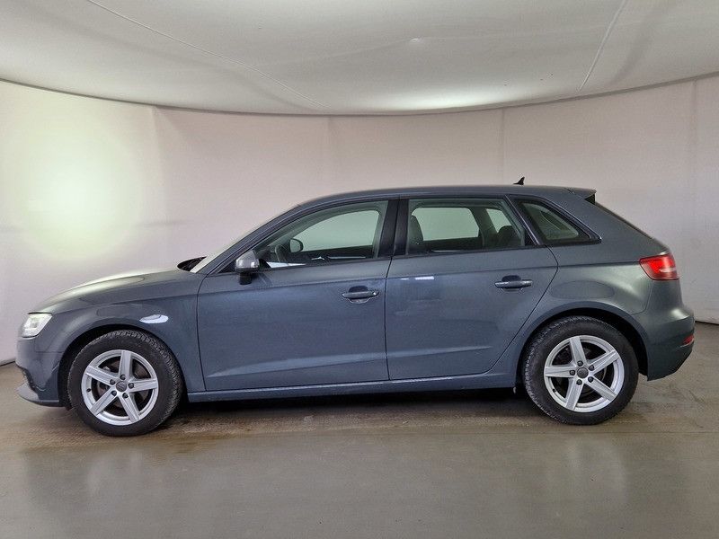 AUDI A3 SPORTBACK 30 TDI Business