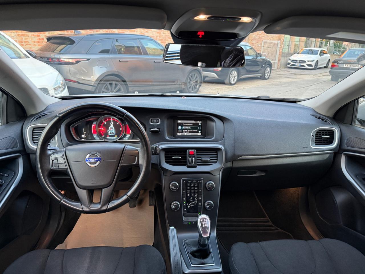 Volvo V40 D2 1.6 Summum
