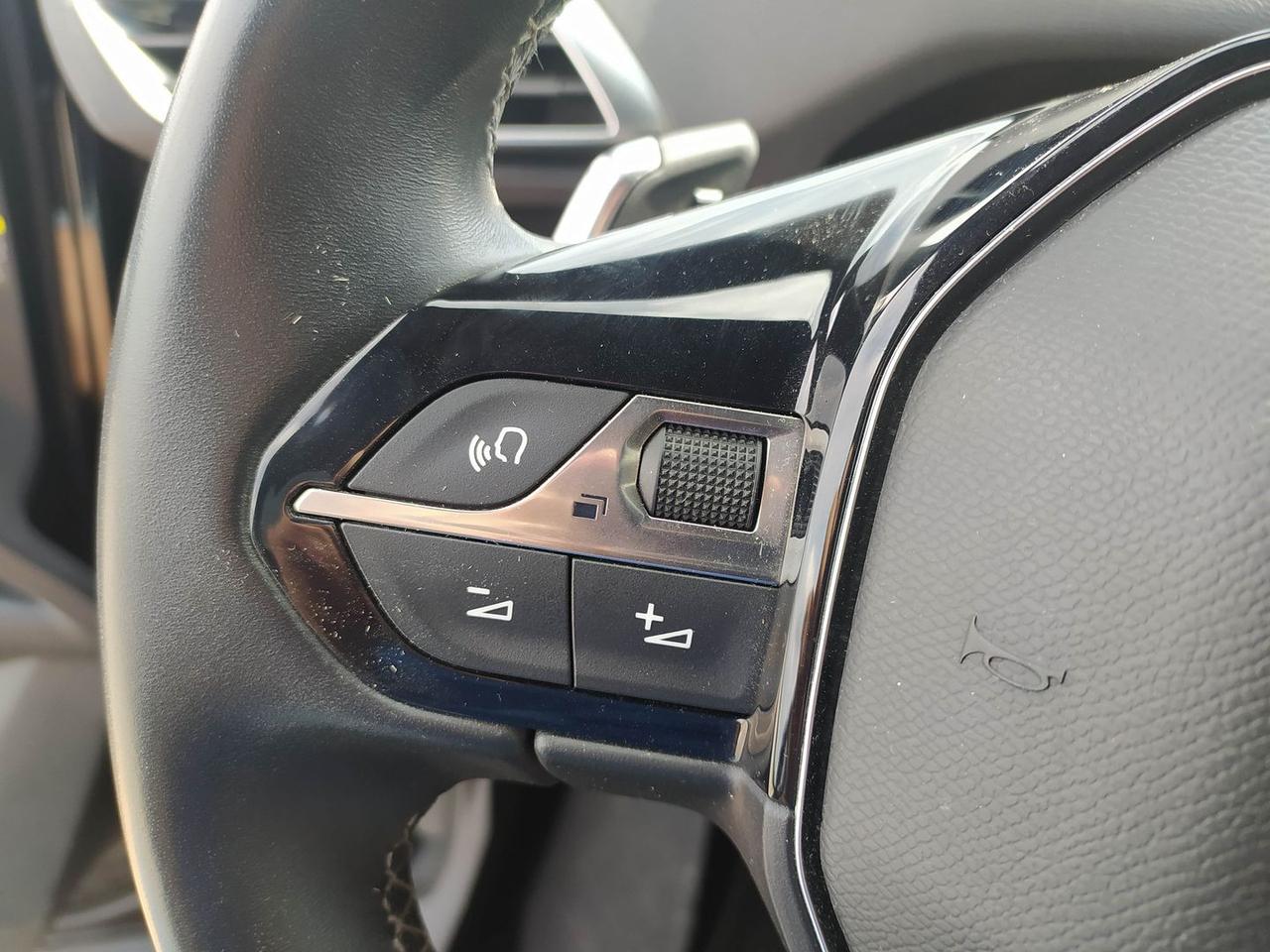 Peugeot 3008 Allure Pack 1.5 Blue HDI 130 #12056