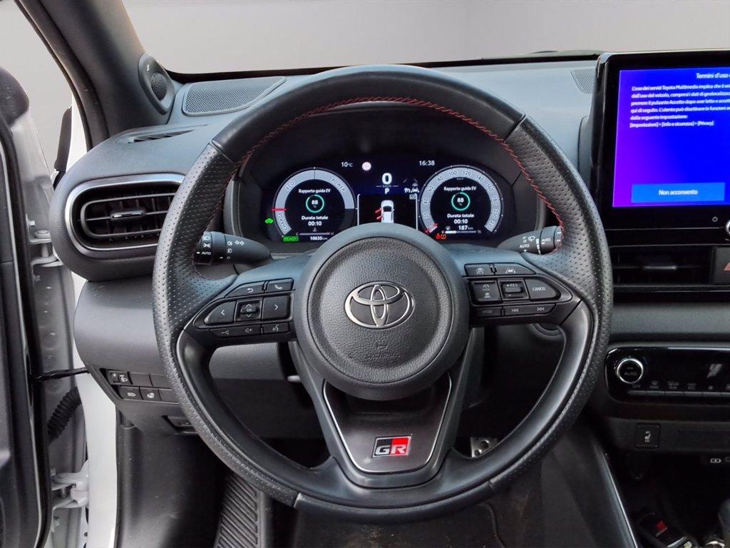 TOYOTA Yaris 1.5h 130 gr sport del 2024