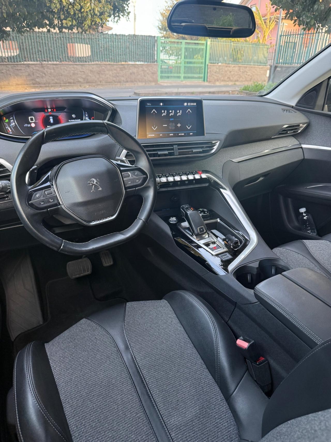 Peugeot 3008 BlueHDi 130 S&S EAT8 Allure