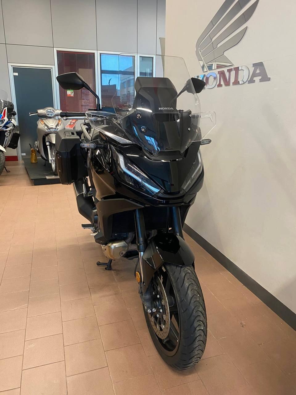 Honda NT 1100 dct