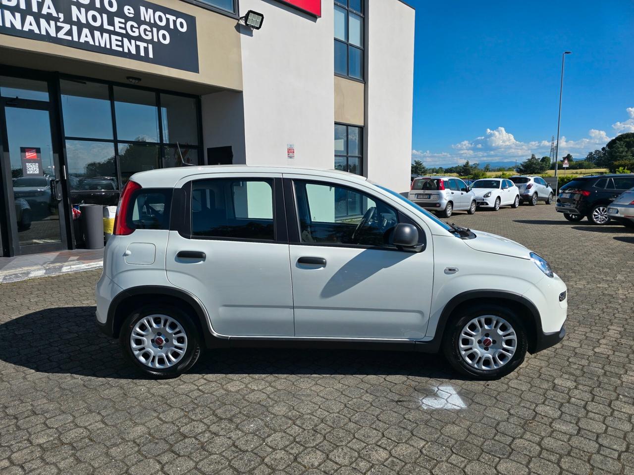 Fiat Panda Cross 1.0 Hybrid - BLUETOOTH