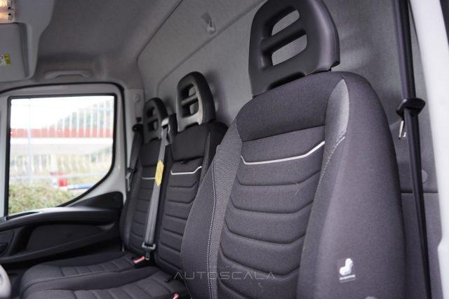 IVECO Daily 35 C18 C.Autom. Cassone Ribaltabile + GRU FASSI