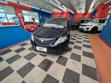 Lancia Ypsilon 5 porte NEOPATENTATO
