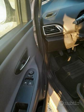 Lancia Ypsilon 0.9 TwinAir 85 CV 5 porte Metano Ec