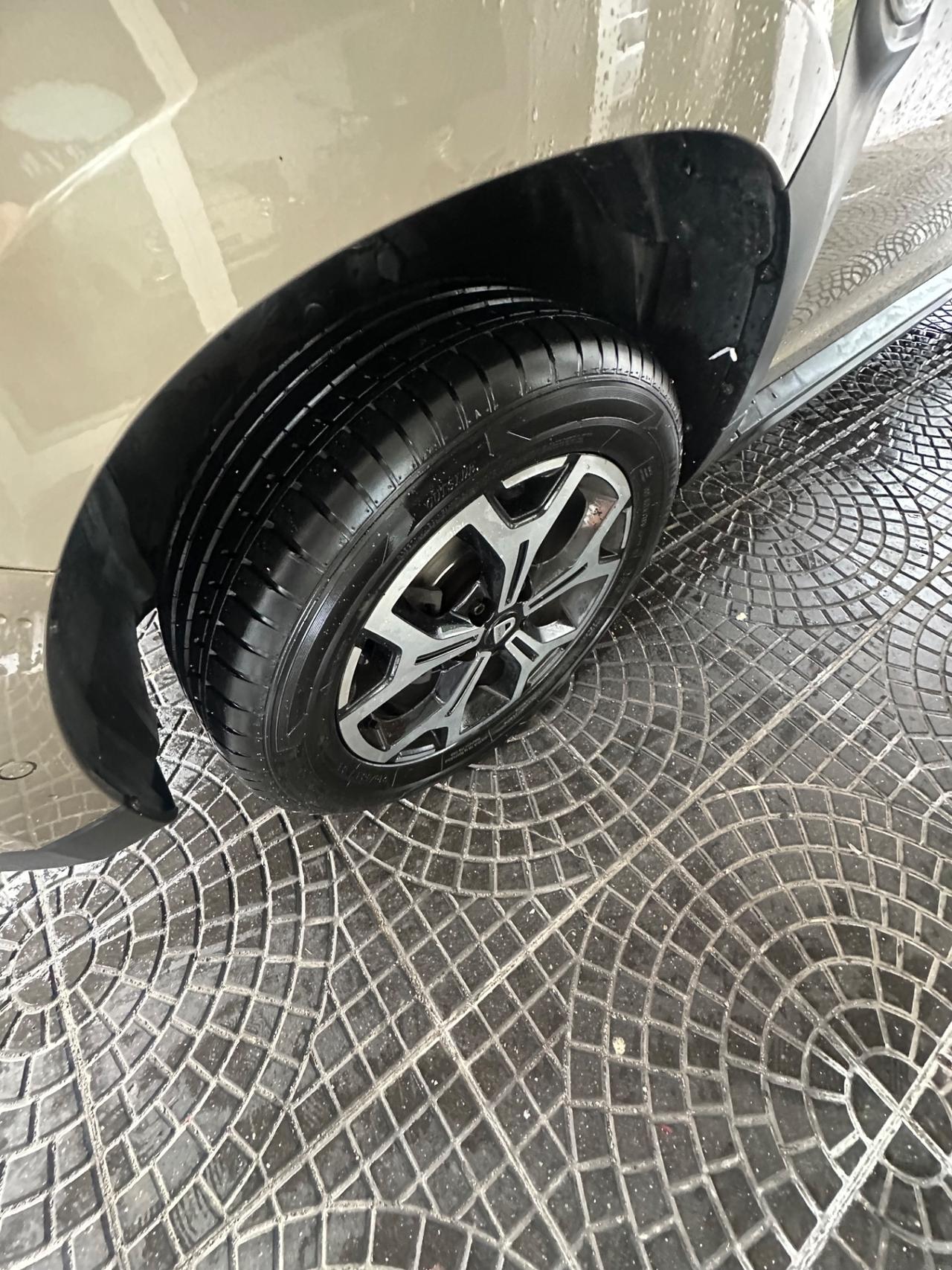 Dacia Duster 1.6 SCe GPL 4x2 Techroad