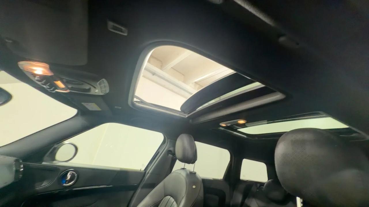 Mini Cooper Countryman 1.5 Essential Full