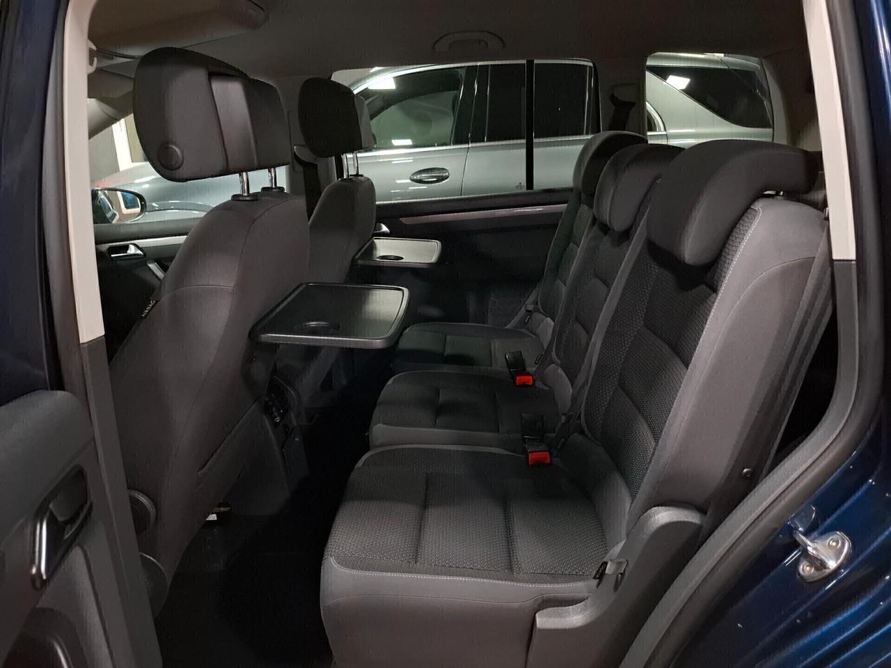 Volkswagen Touran 1.6 TDI 7 Posti NEOPATENTATI