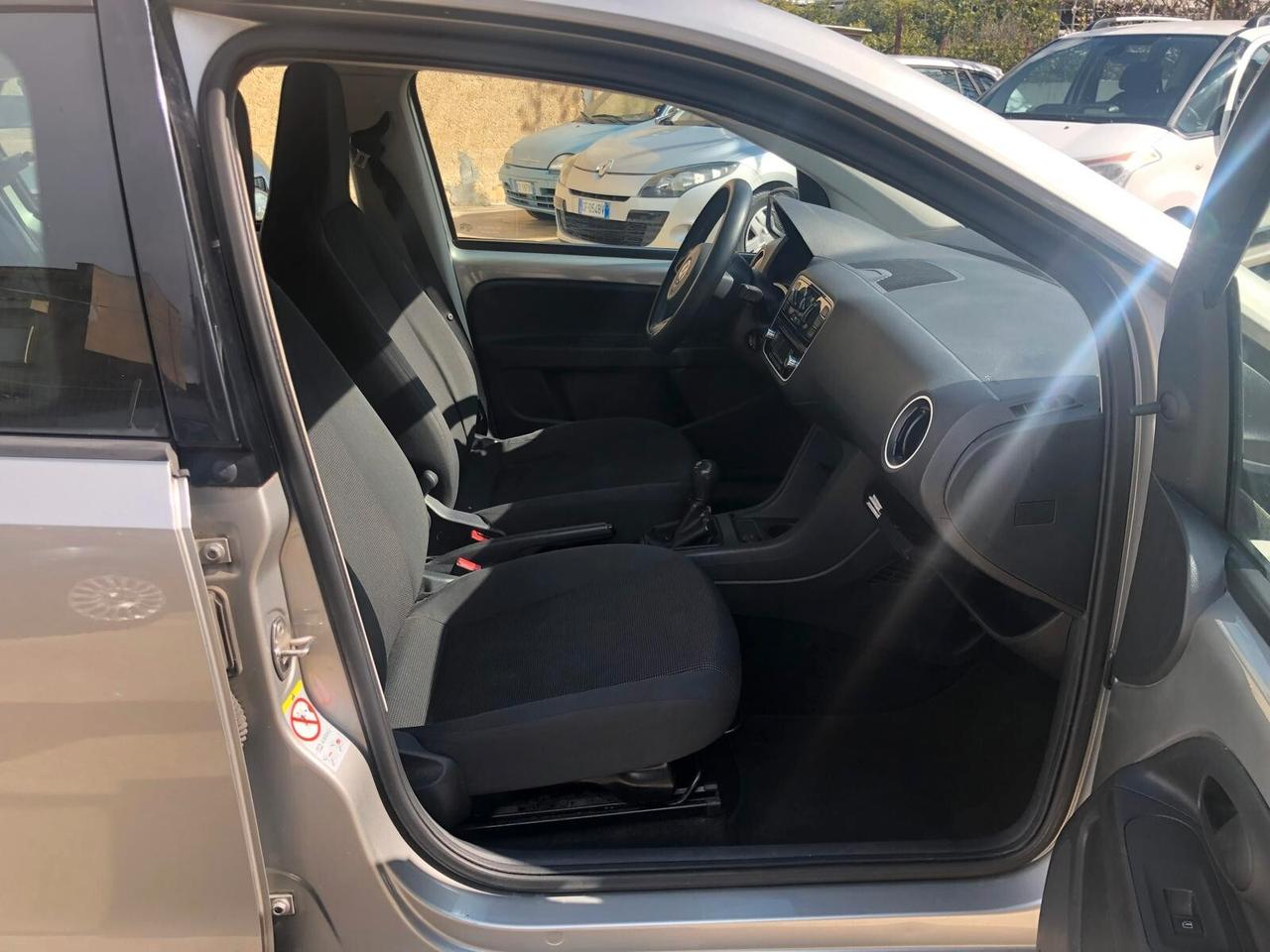VOLKSWAGEN UP 1.0 TAKE UP! -Maggio 2014