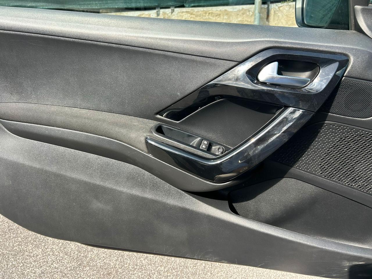 Peugeot 208 PureTech 82 3 porte Active
