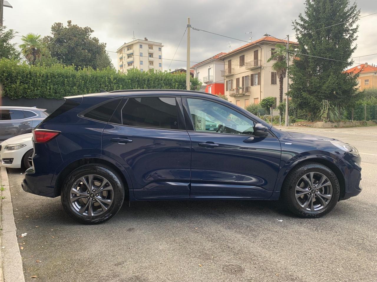 Ford Kuga 2.5 Full Hybrid 190 CV CVT 2WD ST-Line