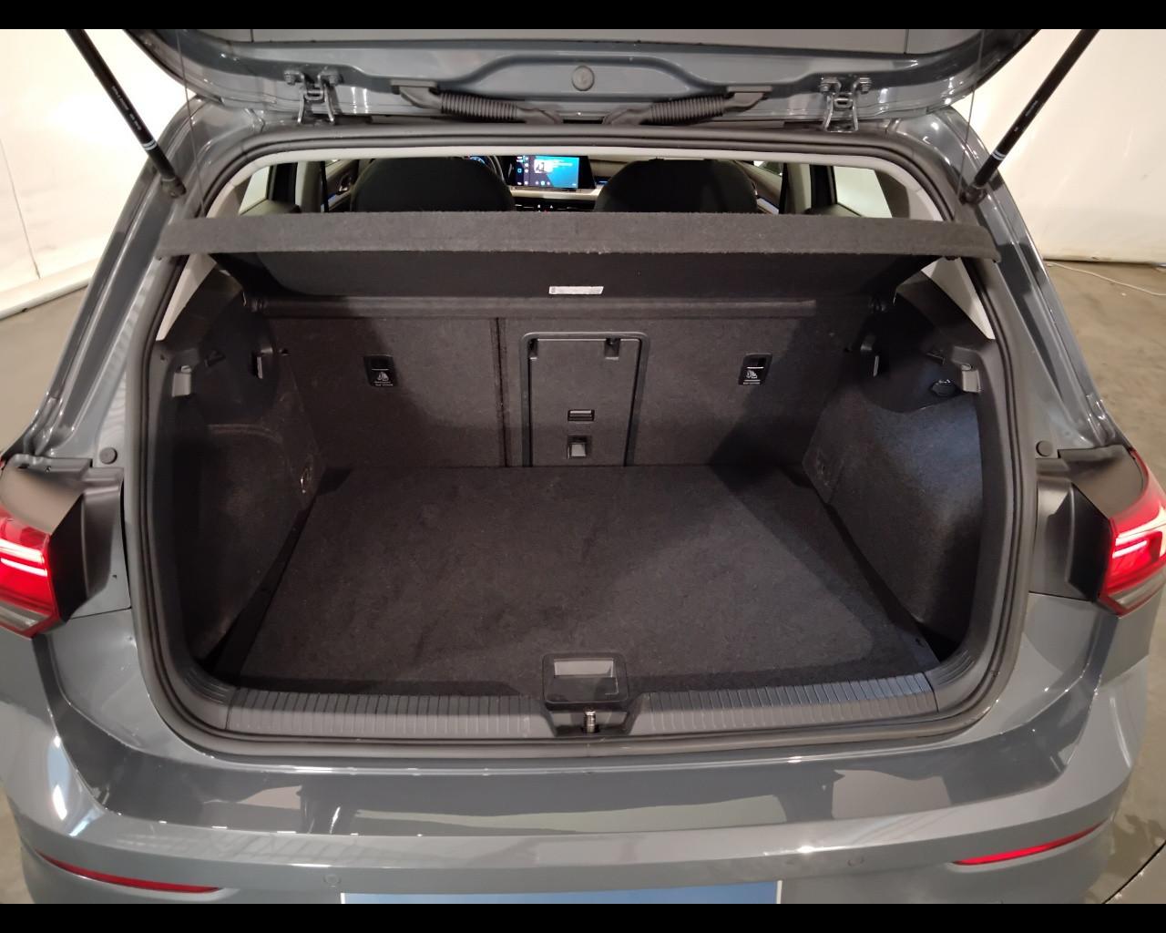 VOLKSWAGEN Golf VIII 2020 - Golf 2.0 tdi Life 115cv dsg