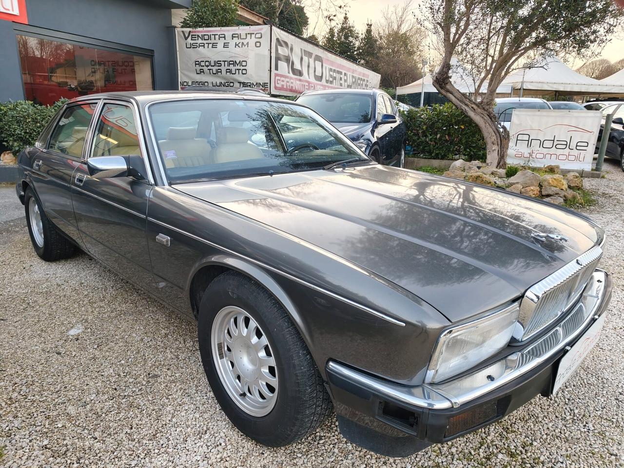 Jaguar XJ Daimler 3.6 IMPIANTO GPL km124000