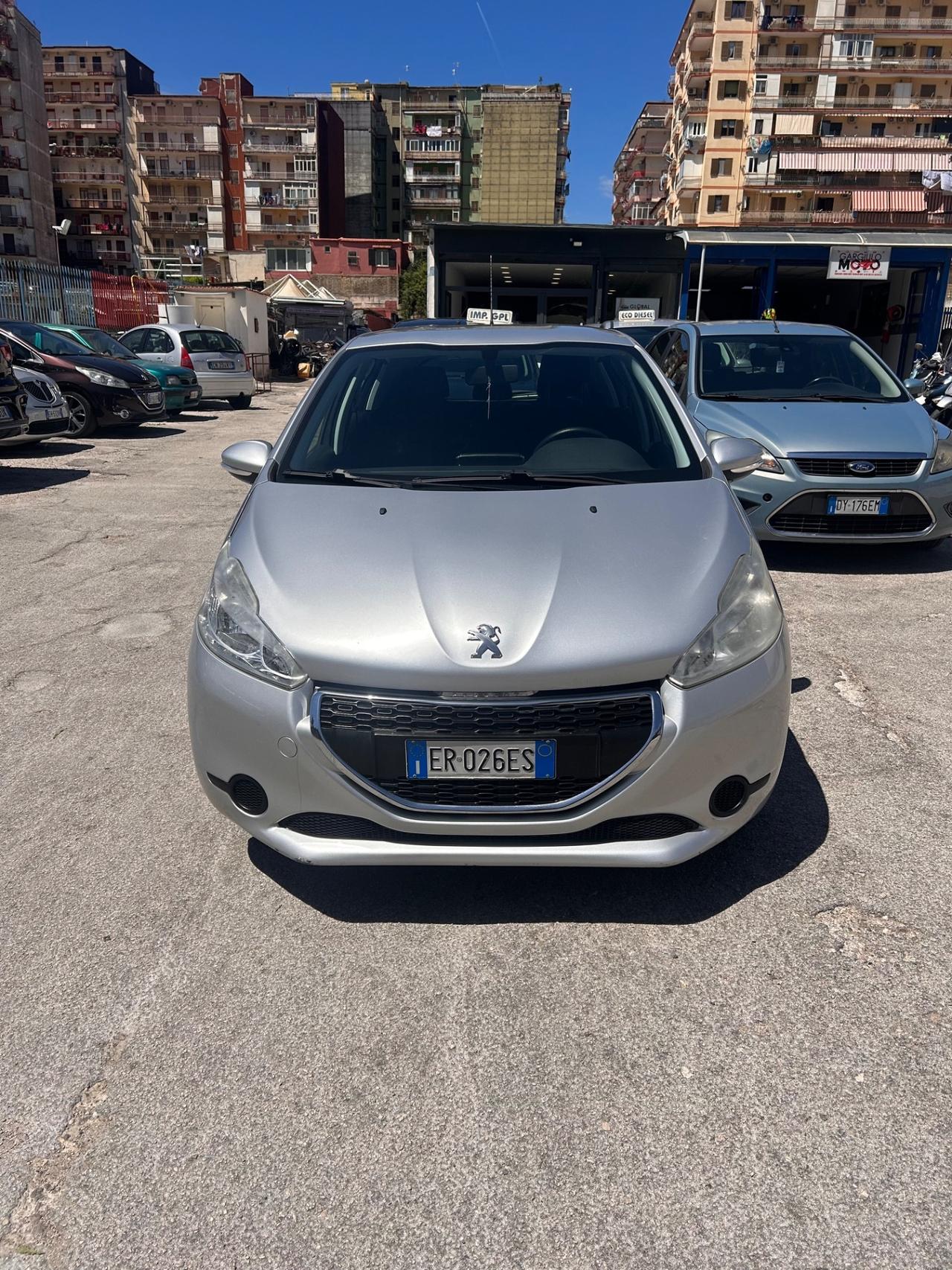 Peugeot 208 1.2 VTi 82 CV 5 porte Allure