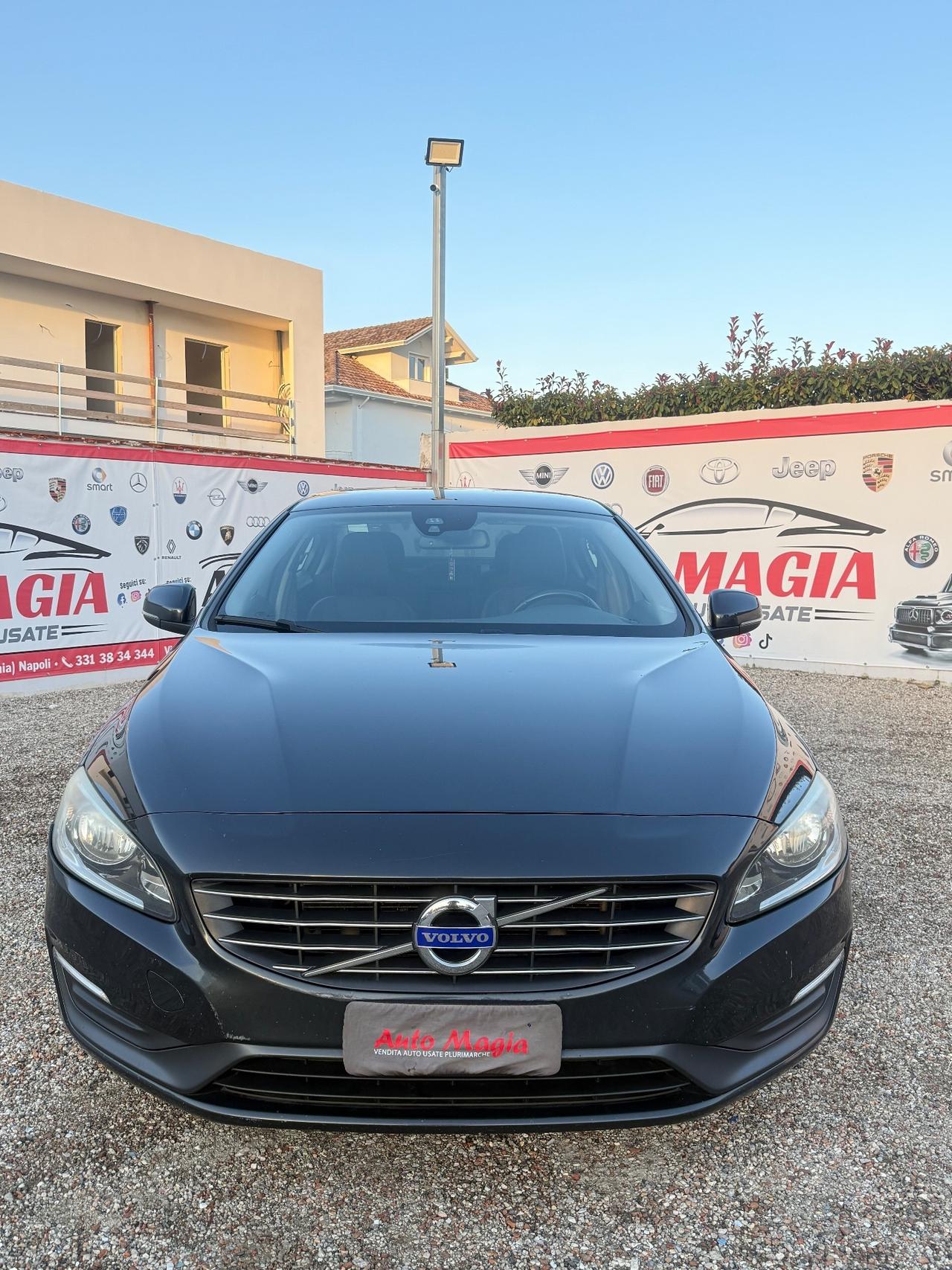 Volvo S60 D5 AWD Geartronic Momentum