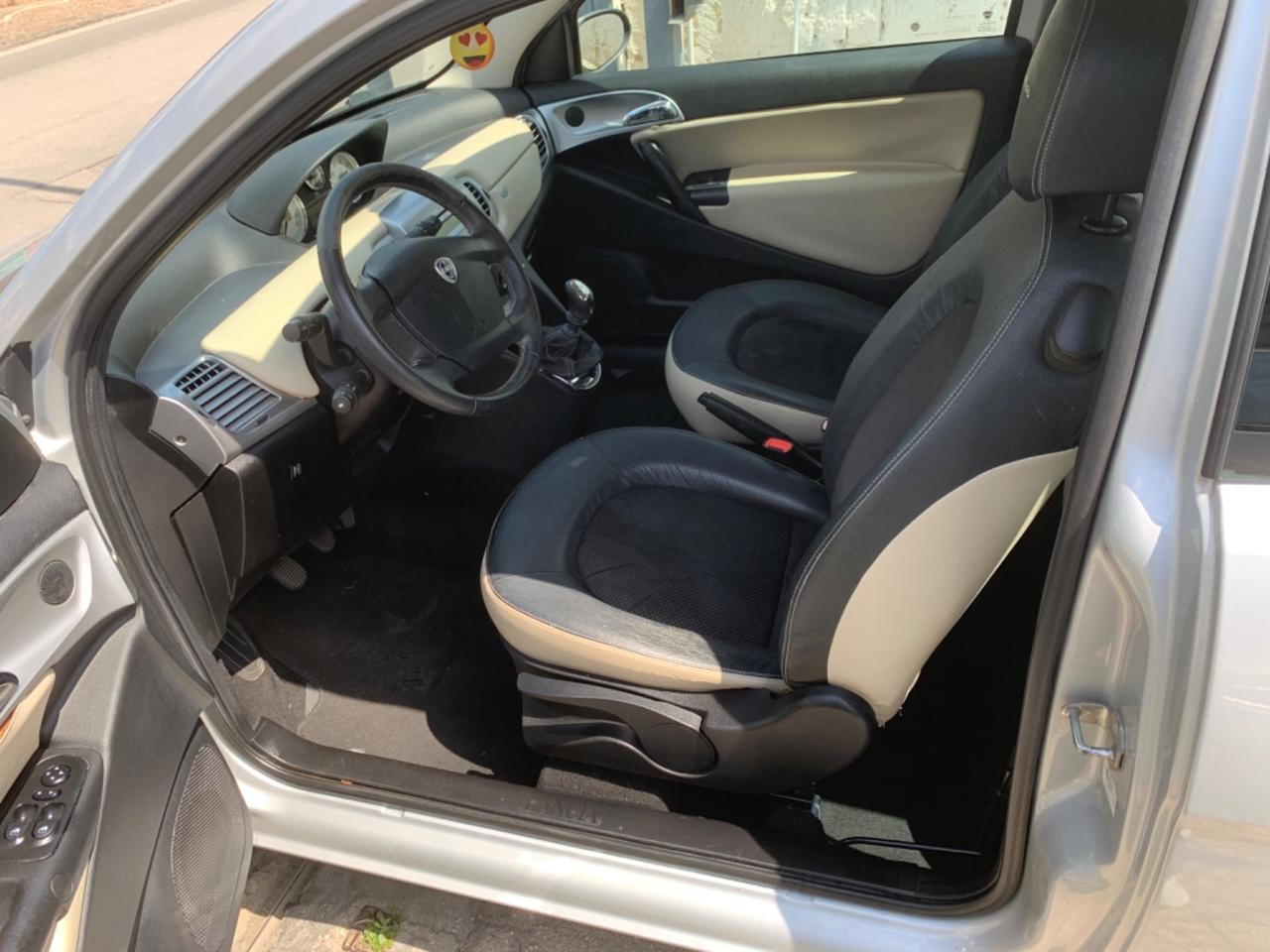 Lancia Ypsilon 1.4 Argento Ecochic GPL