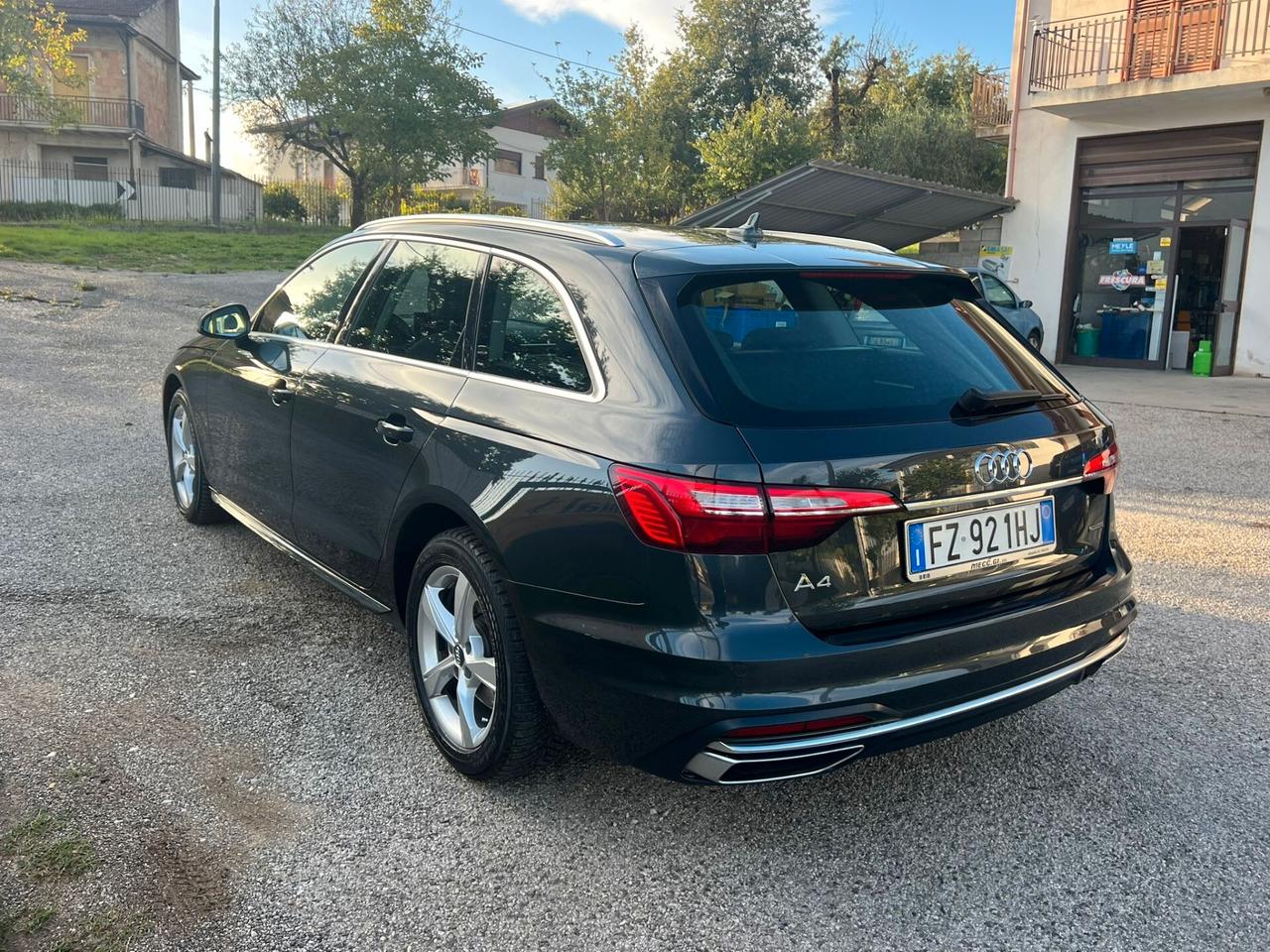 Audi A4 40 TDI quattro S tronic