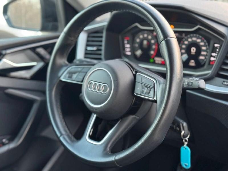 Audi A1 SPB 30 TFSI s line edition 06/2022