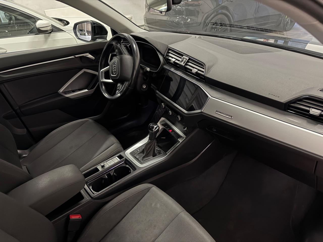 Audi Q3 35 TDI quattro S tronic Business Advanced