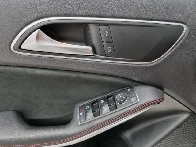 MERCEDES-BENZ A 180 Premium