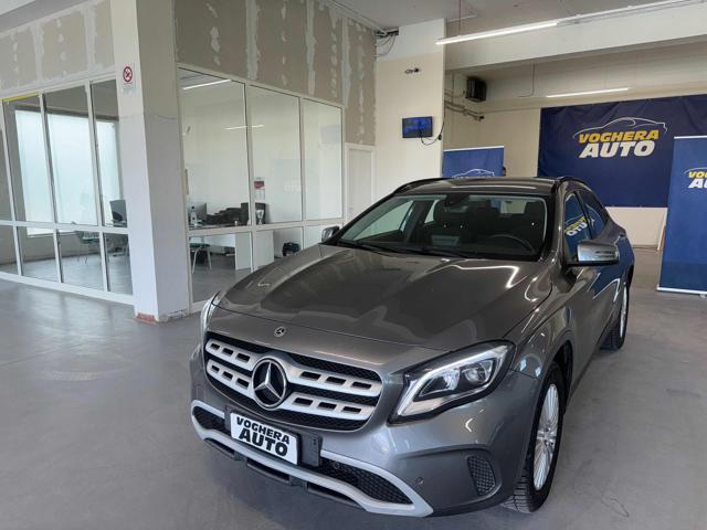 MERCEDES-BENZ GLA 180 d Automatic Business Extra