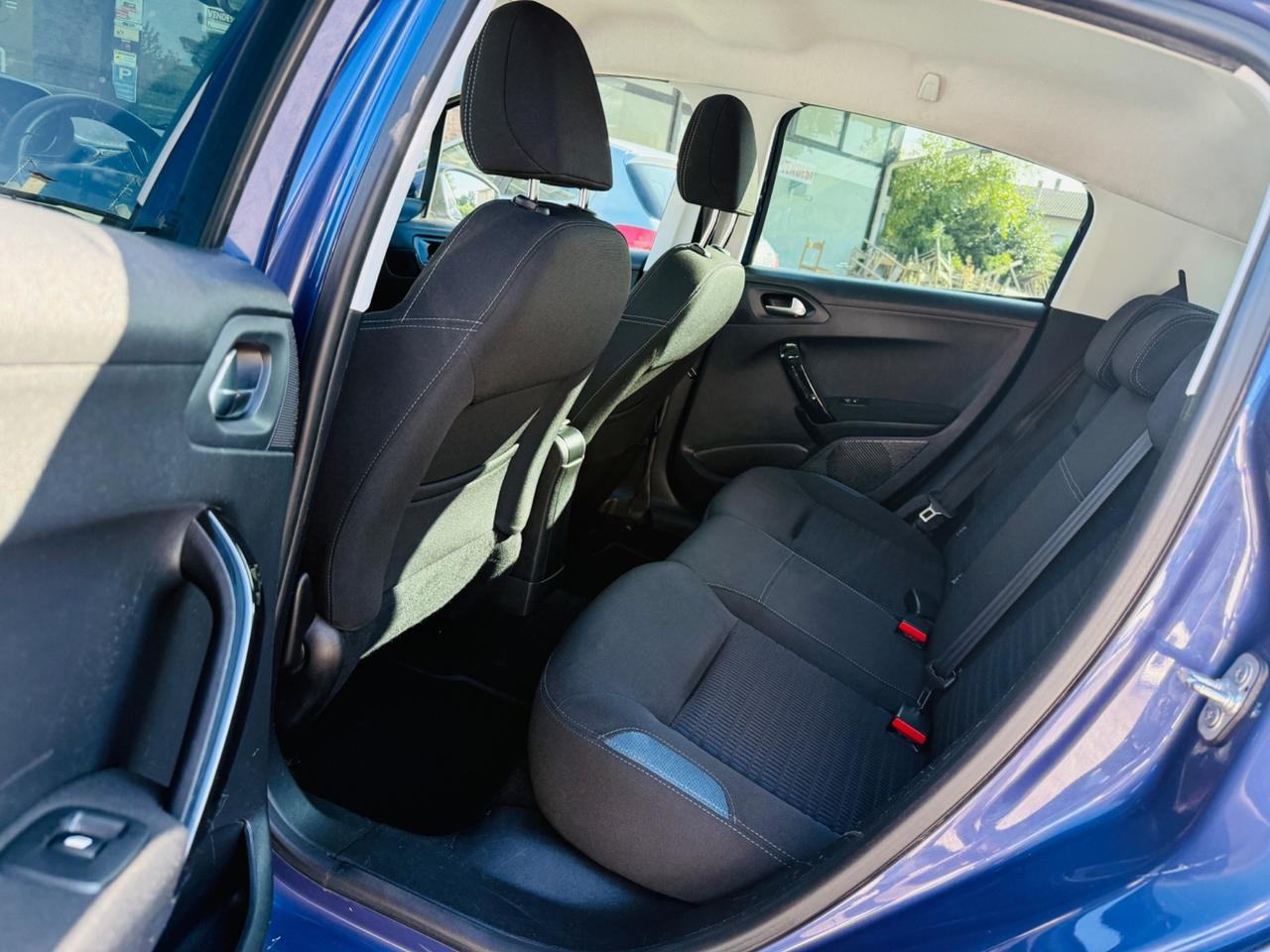 Peugeot 208 1.2 VTi 82 CV 5 porte Allure