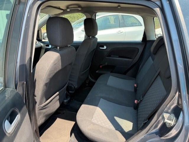 Ford Fiesta 1.2 16V 5p. Zetec